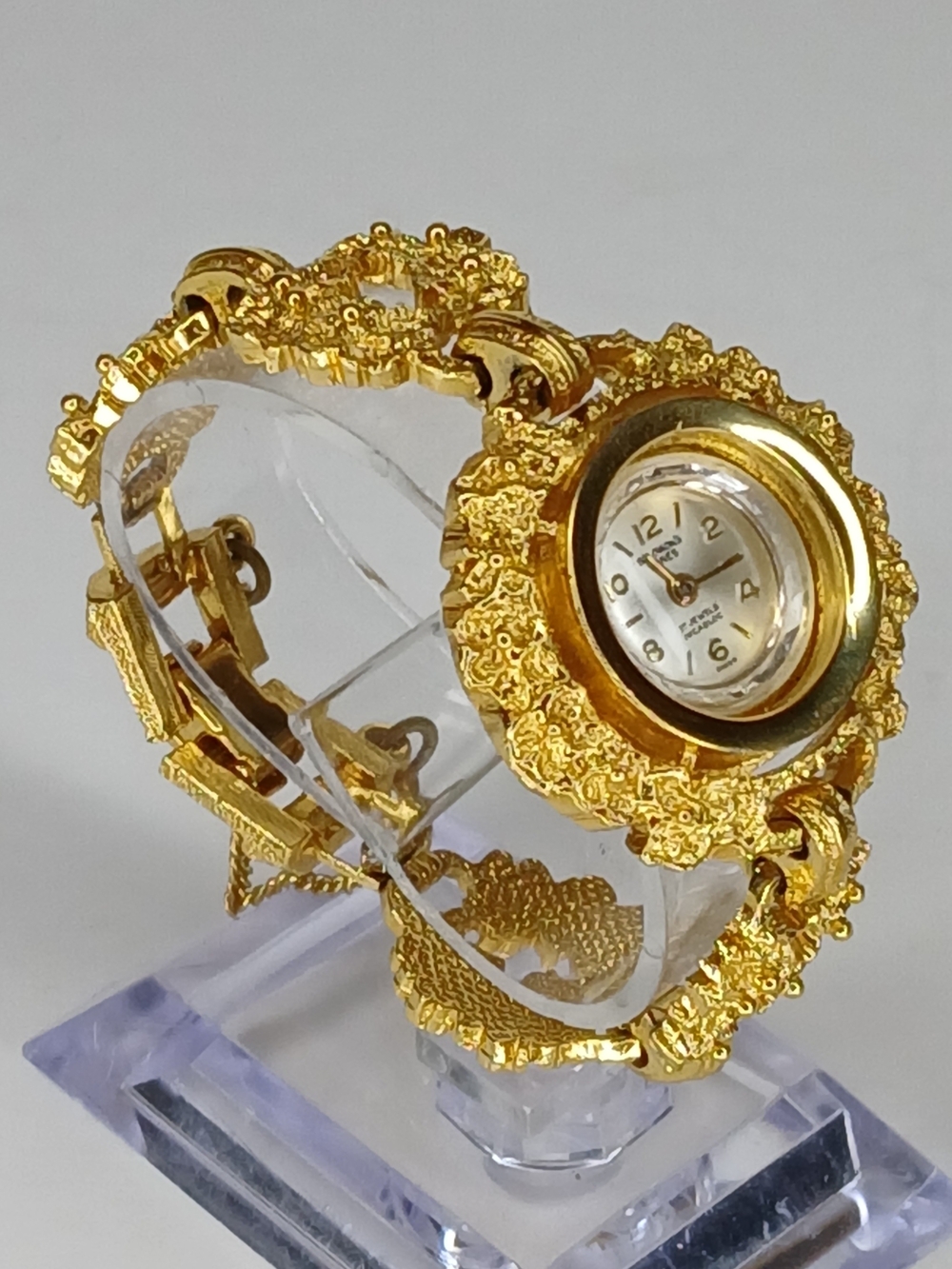 Vintage Solomons 17 Jewels Incabloc Gold Nugget Style Ladies Cocktail Watch